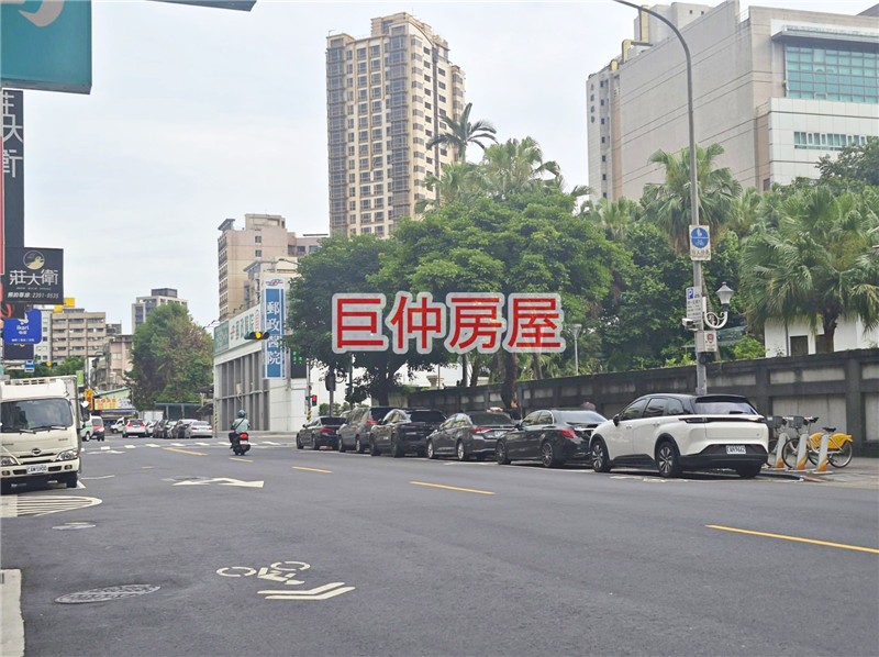 https://uimg.twhouses.com.tw/uploads/2026/5/13/3423928354176.jpg