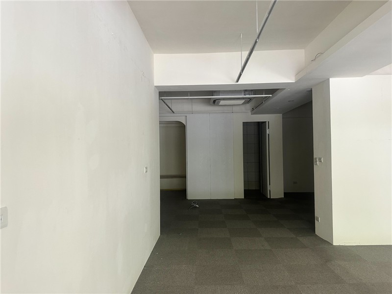 https://uimg.twhouses.com.tw/uploads/2026/5/22/54023356688702.jpg